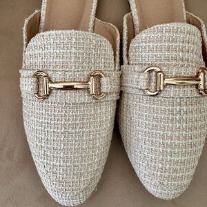 Flat Slides in Natural Fabric -Accented with Gold Hose bit Size 41 - 10 - NWOT